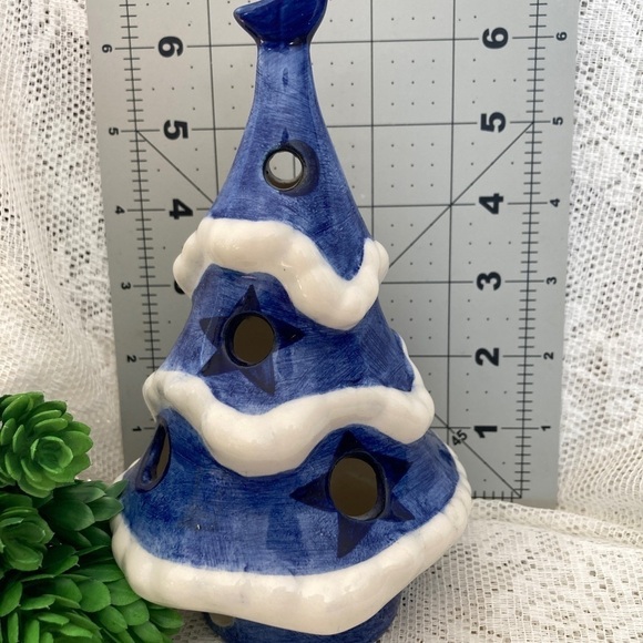 Price Drop …Vintage Delft Blue Christmas Tree Shaped Tea-light Holder - Picture 3 of 4